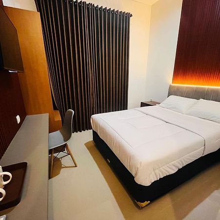 House Of Bedjo Powered By Cocotel Yogyakarta Exterior photo